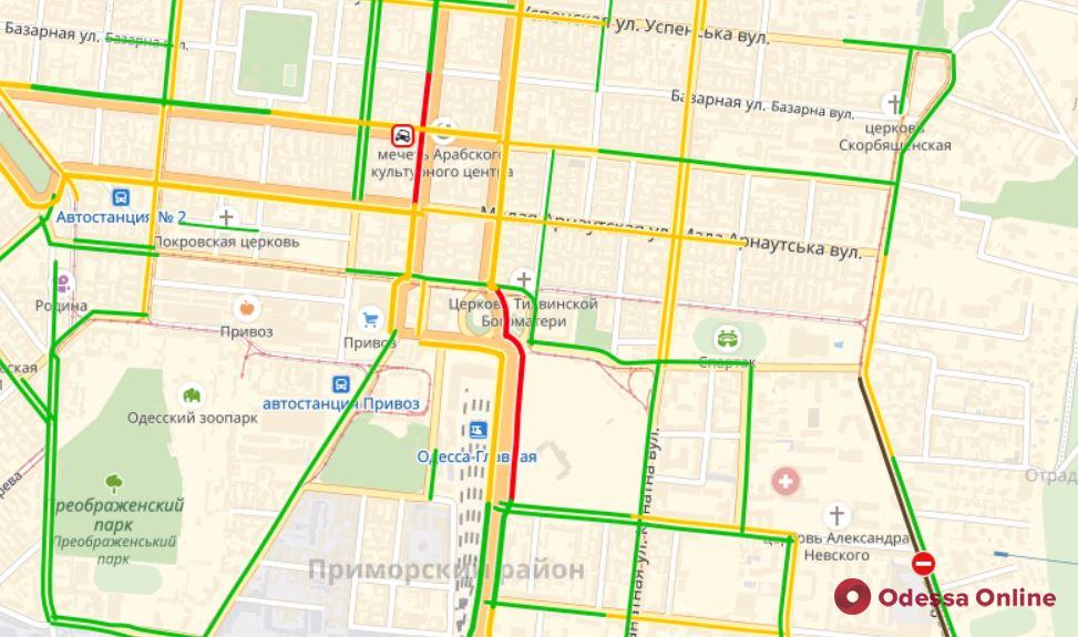Дорожная обстановка в Одессе: большие пробки в центре