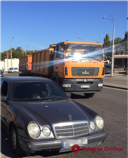 В Одессе патрульные обнаружили автомобили-двойники