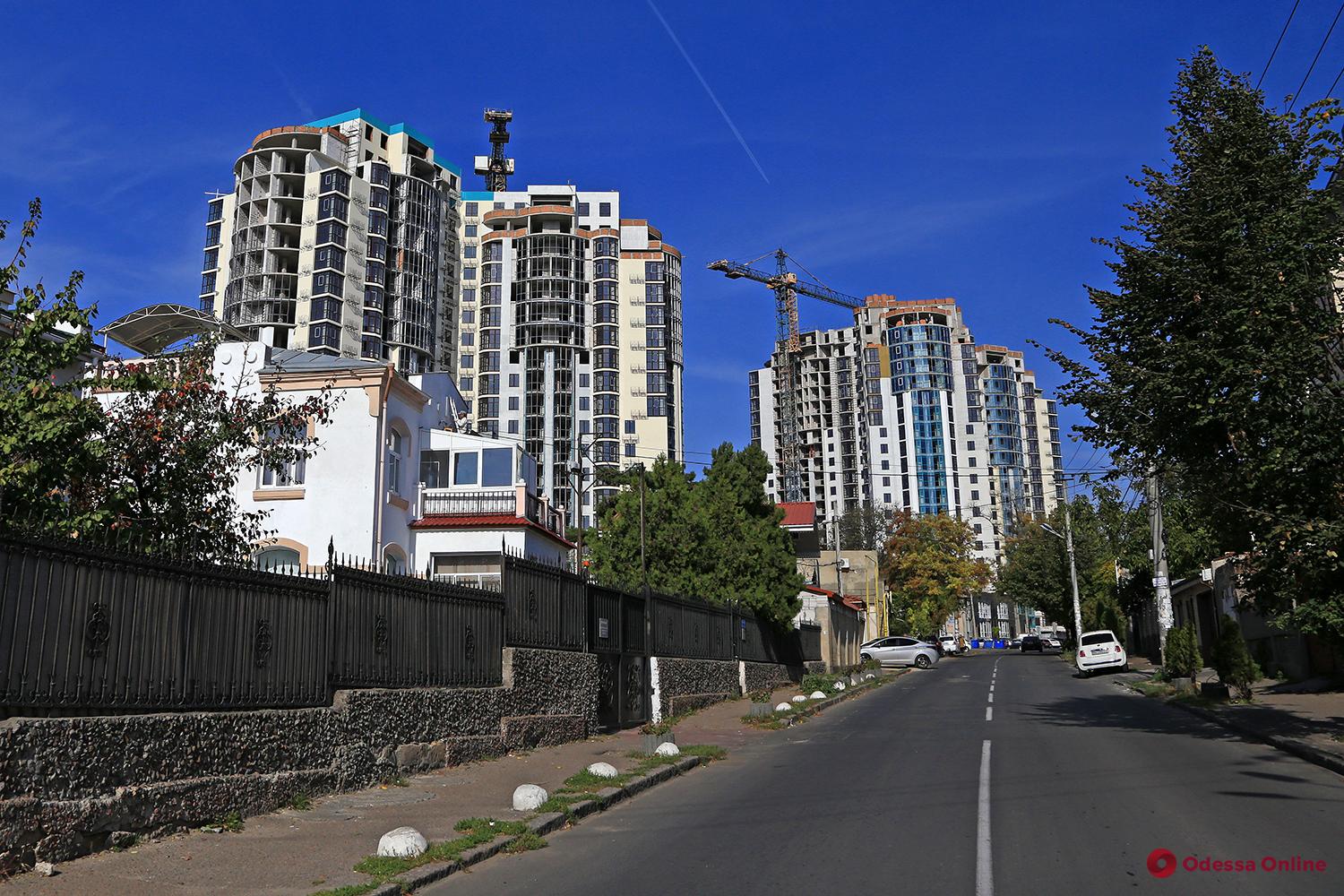 Провокации псевдоинвесторов провалились: суд снял арест с ряда квартир ЖК «Аквамарин»