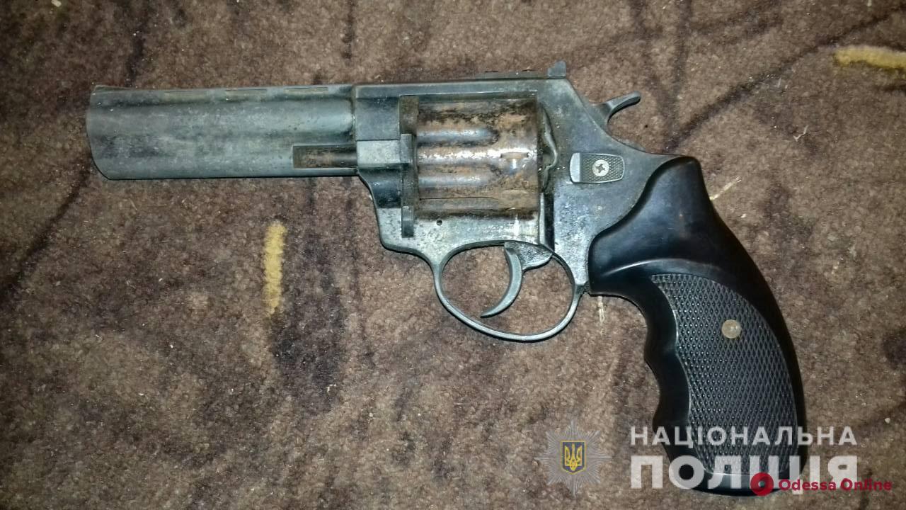 Приобрел для самообороны: у жителя Одесской области нашли револьвер