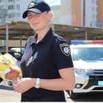Одесские патрульные собирают мягкие игрушки