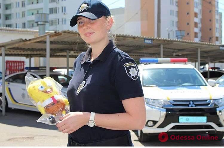 Одесские патрульные собирают мягкие игрушки