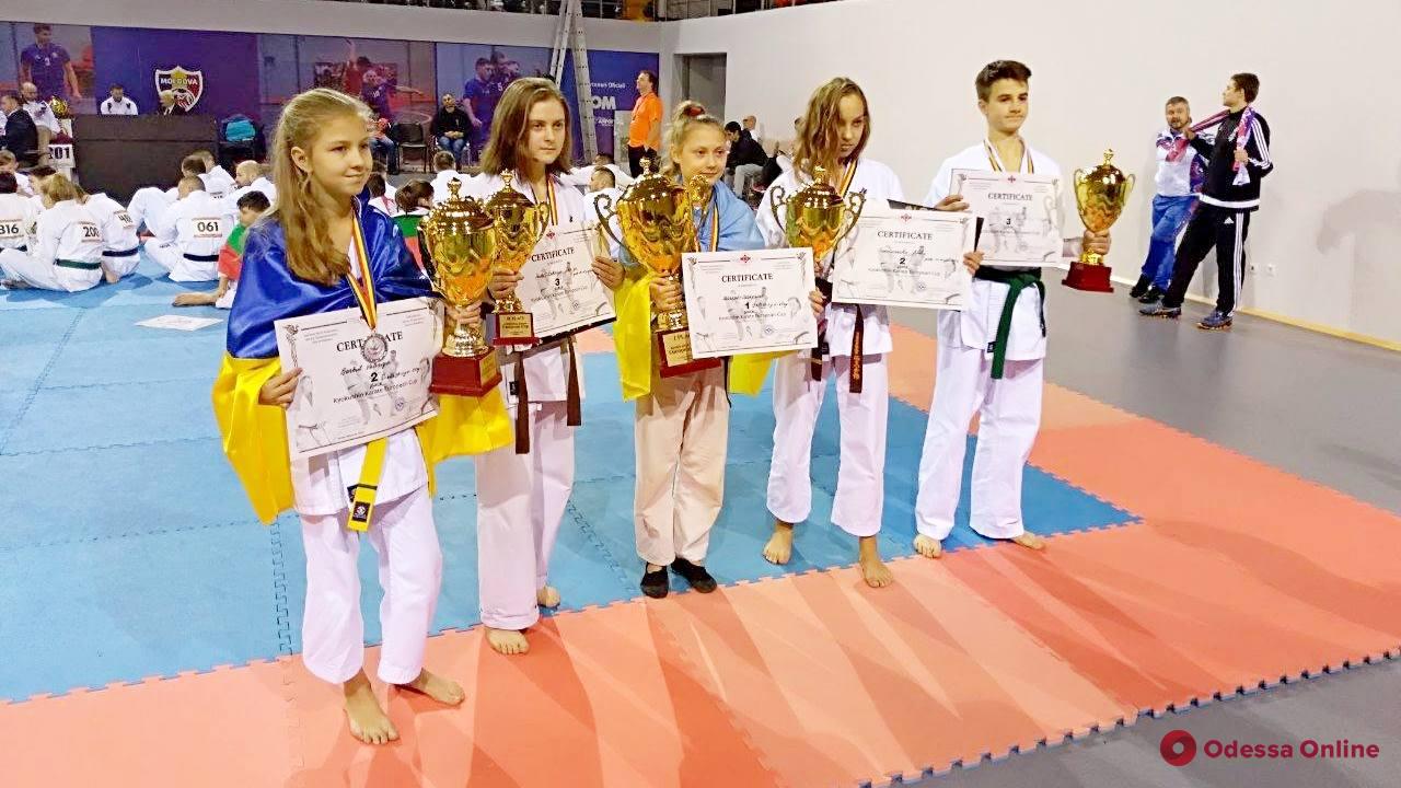 Представители Одесской области завоевали девять медалей на чемпионате и Кубке Европы по киокушинкай каратэ
