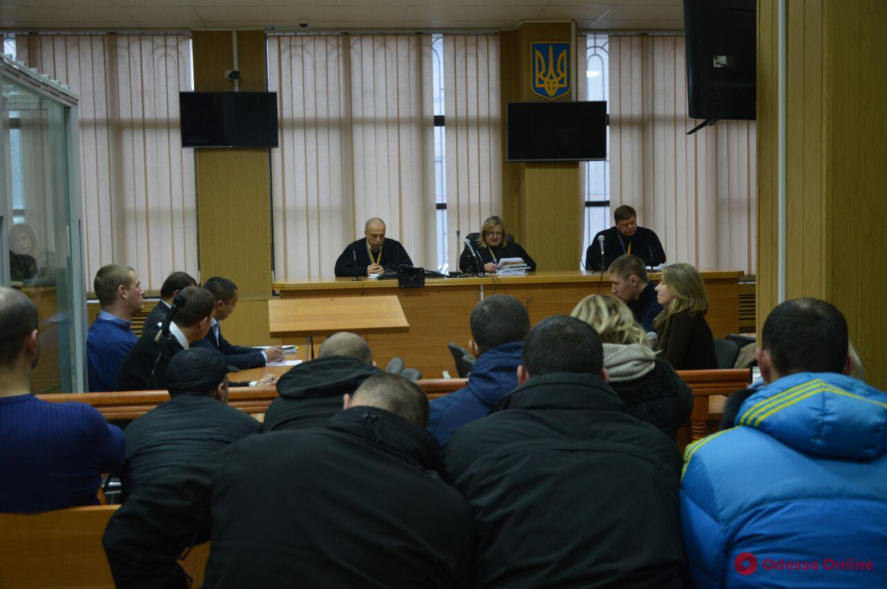 Одесса: подозреваемый в похищении человека отправился в СИЗО из зала суда