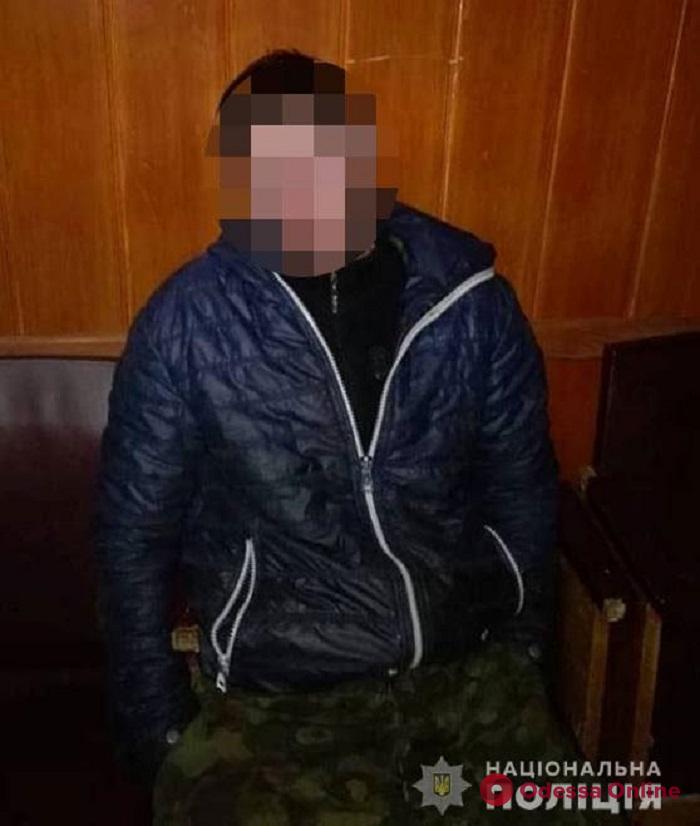 В Одесской области пьяный водитель при попытке бегства врезался в полицейское авто