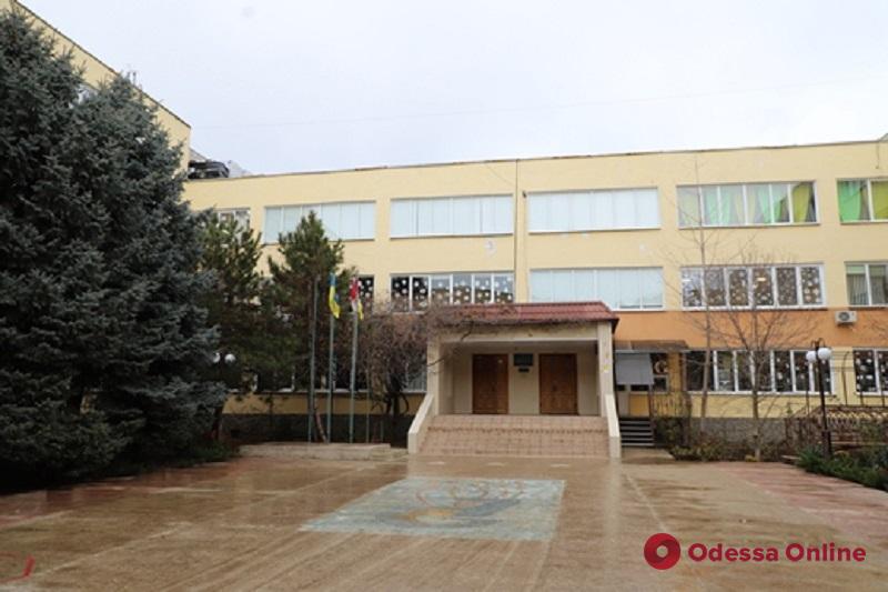 В Одессе капитально ремонтируют гимназию №7