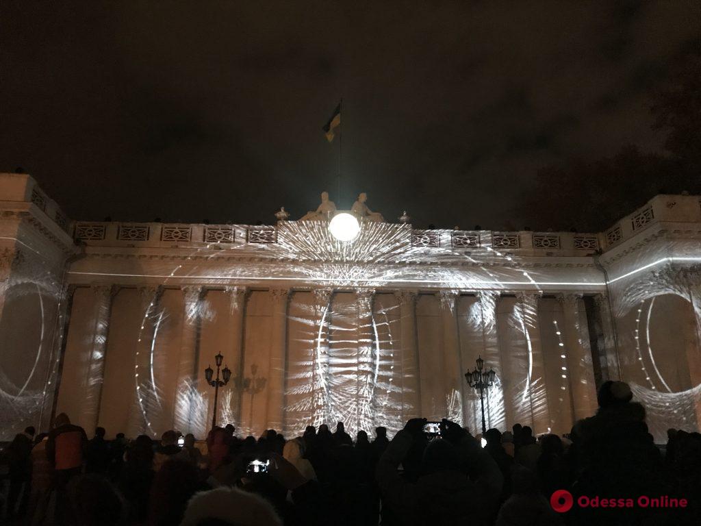 Самые яркие моменты закрытия фестиваля света в Одессе (видео)