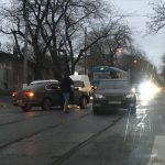 На Дальницкой столкнулись две легковушки