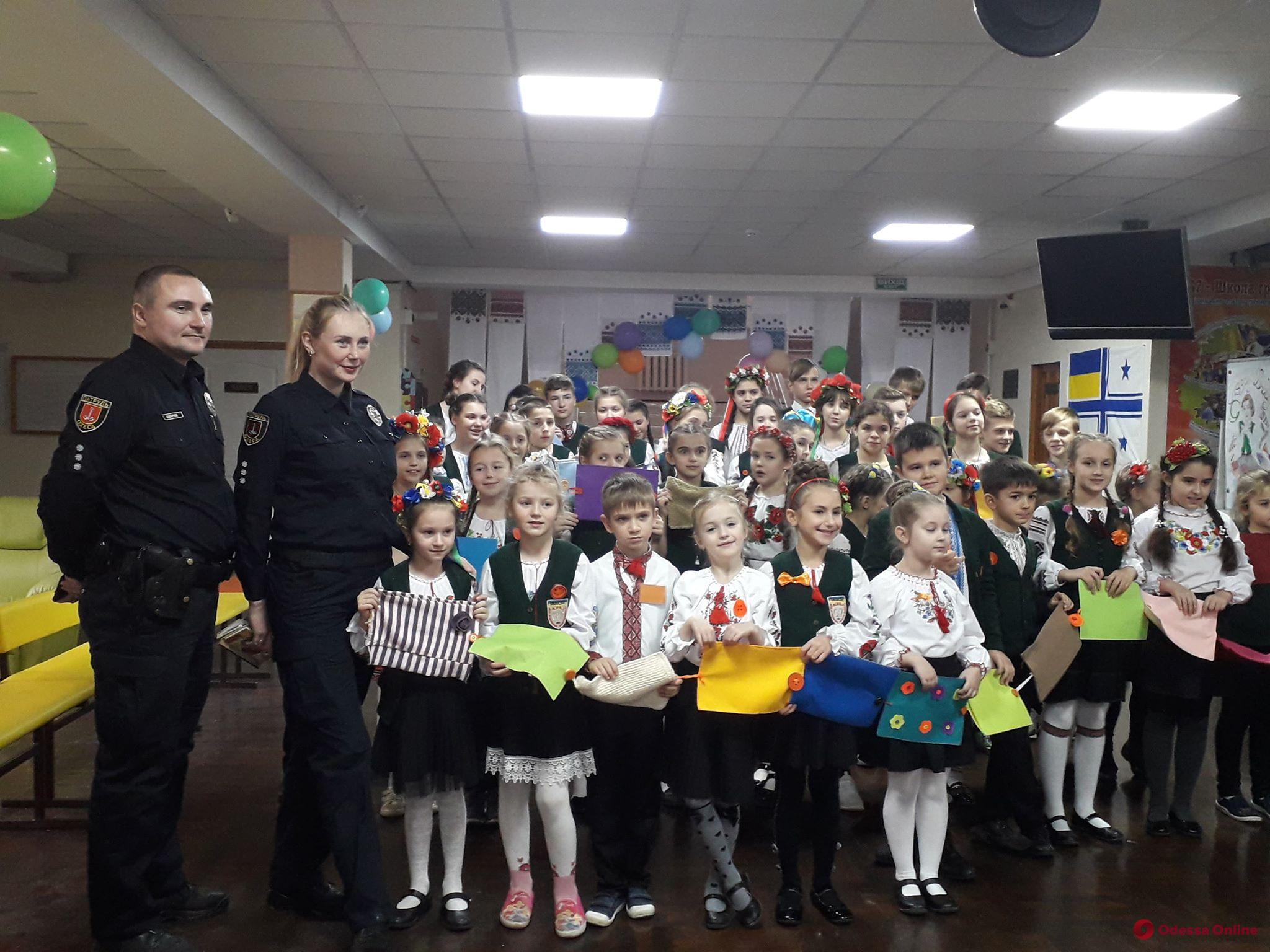 Одесские школьники приняли участие в «теплом» флешмобе