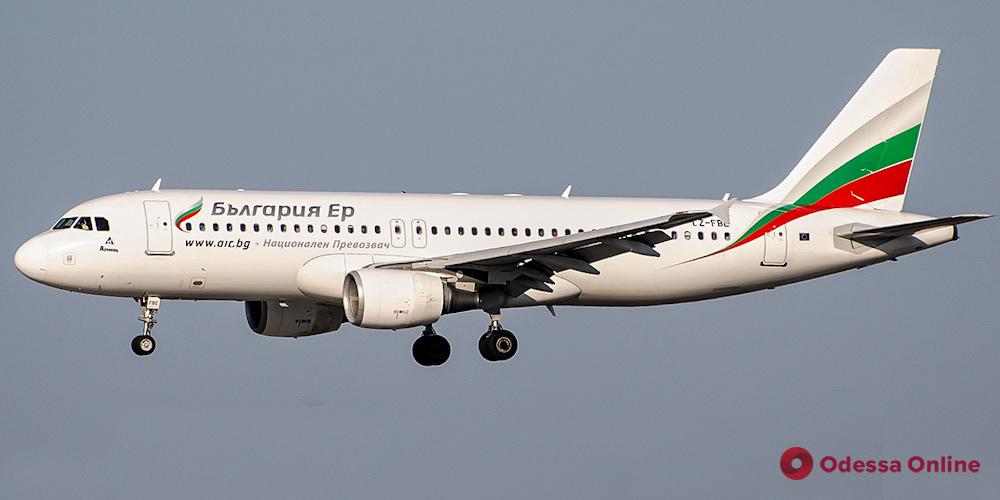 Из-за военного положения болгарская авиакомпания приостановила рейсы в Одессу