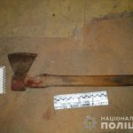 Одесская область: пожилой мужчина набросился на односельчанина с топором