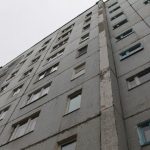 Пытался попасть домой через окно: житель Килии упал с четвертого этажа