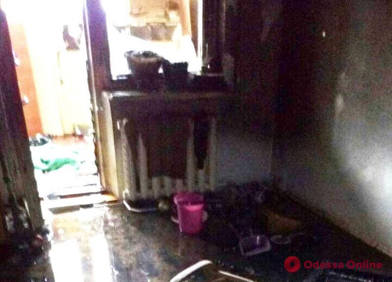 Одесситка серьезно пострадала при пожаре на поселке Котовского