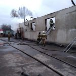 В Одессе почти полсотни пожарных тушили склад на бывшем заводе «Микрон»