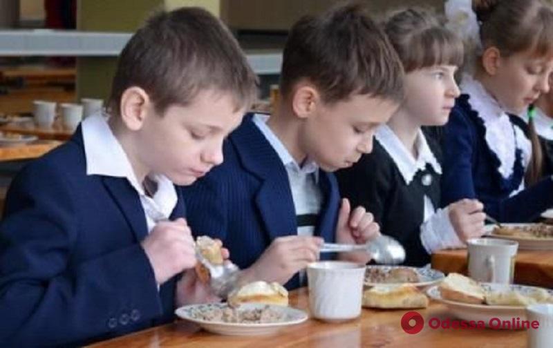 В Одессе детей погибших бойцов в школах и детсадах будут кормить бесплатно