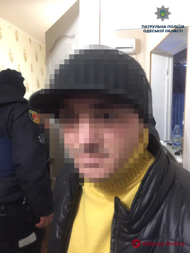 Одесские патрульные оперативно задержали грабителей