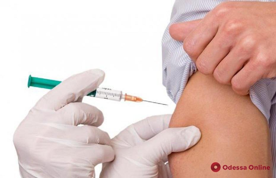 В Украине началась регистрация американской вакцины против коронавируса