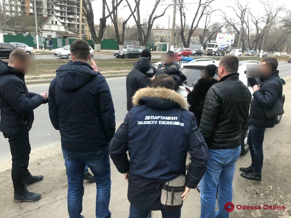 Преподаватель вуза попался на крупной взятке в Одессе