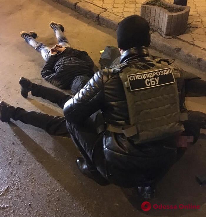 В Одессе задержали членов этногруппировки вымогателей (фото)