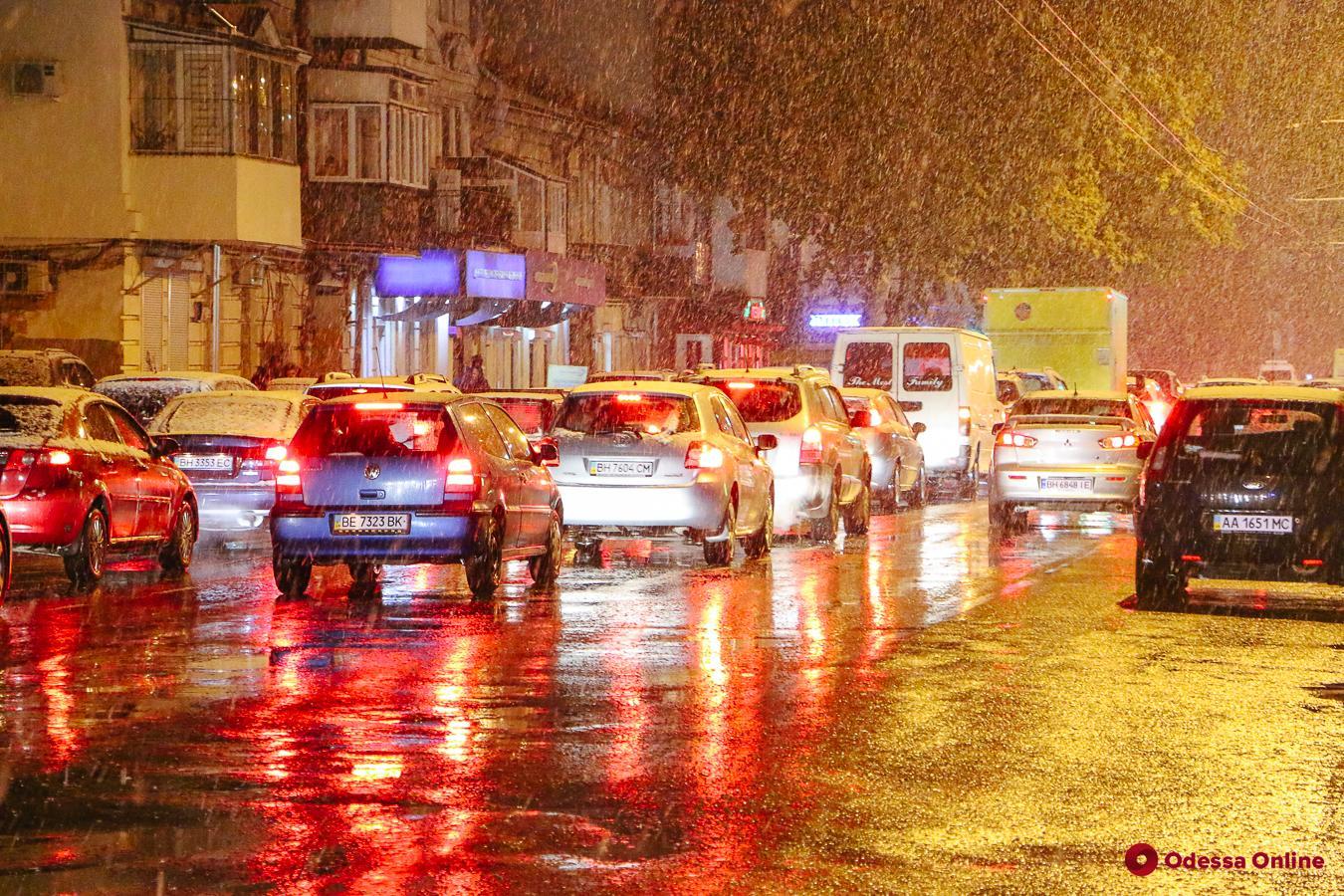 Непогода: за день в Одессе произошло больше 50 ДТП