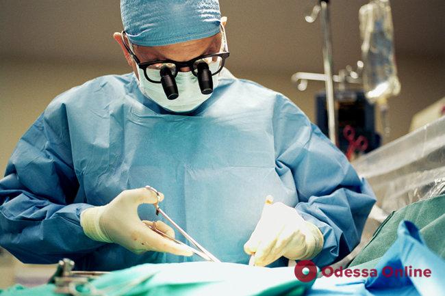 Одесса: врача подозревают в халатности из-за смерти пациентки после операции