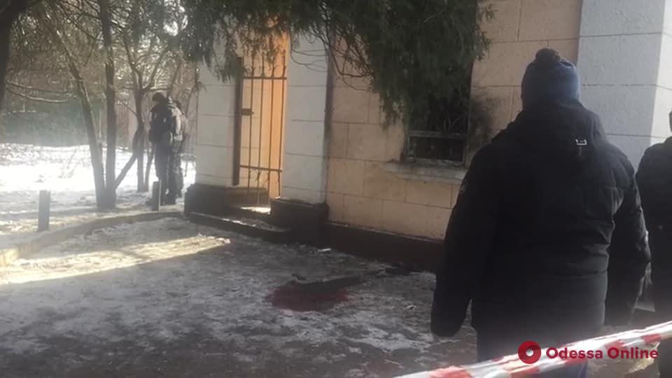 В Одессе неизвестный мужчина подорвался на гранате (осторожно, фото)