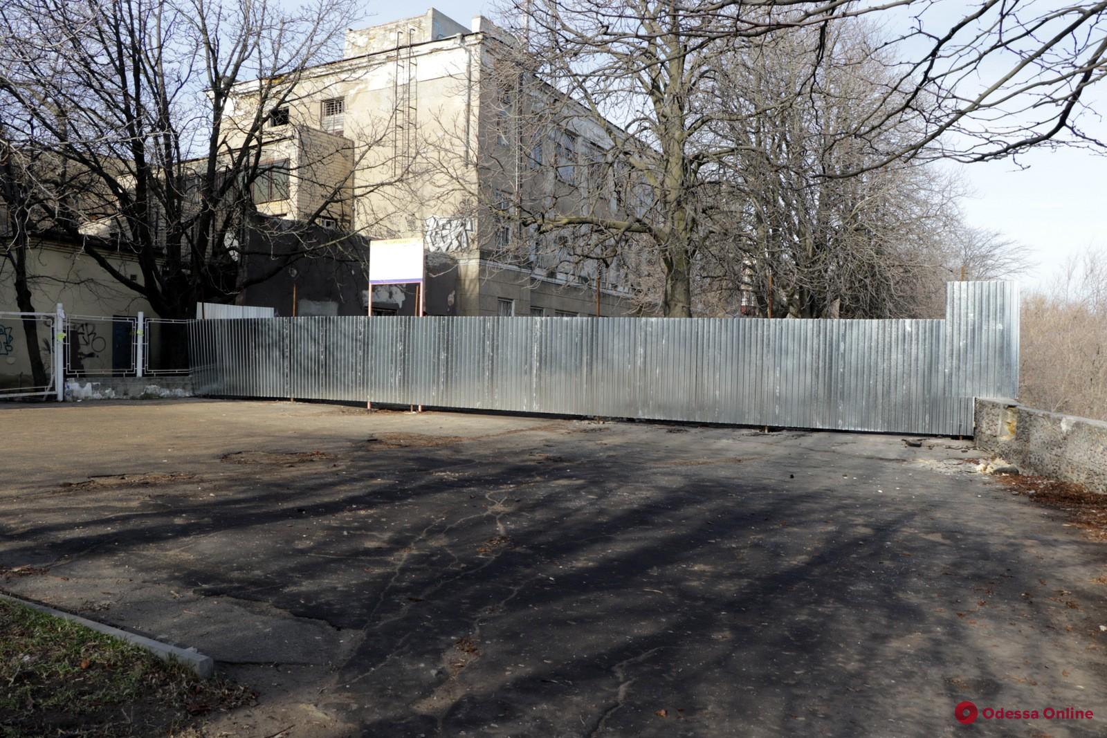 В Одессе начался капремонт бульвара Жванецкого