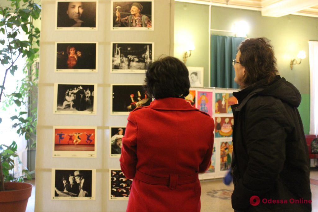 В Одессе открылась выставка театральной фотографии
