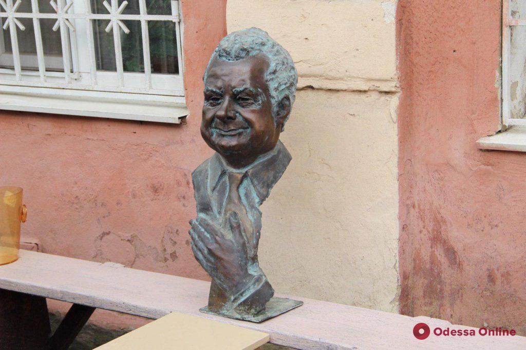 В Одессе появилась мемориальная доска известному актеру театра и кино
