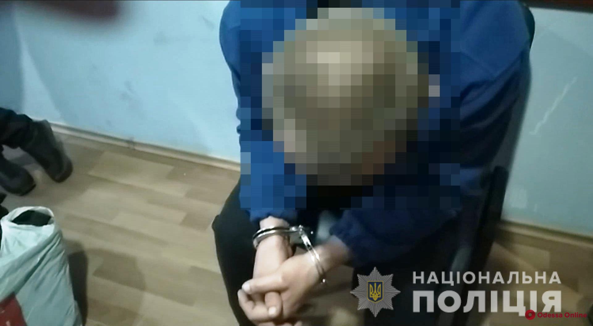 Избил и перерезал горло: в Одессе задержали подозреваемого в убийстве харьковчанина