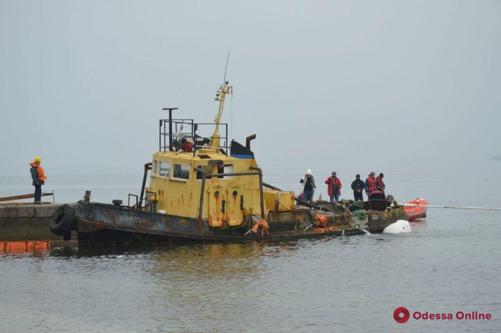 Нашумевший буксир «Параллель» отправился в порт Черноморска: как это было (фото)