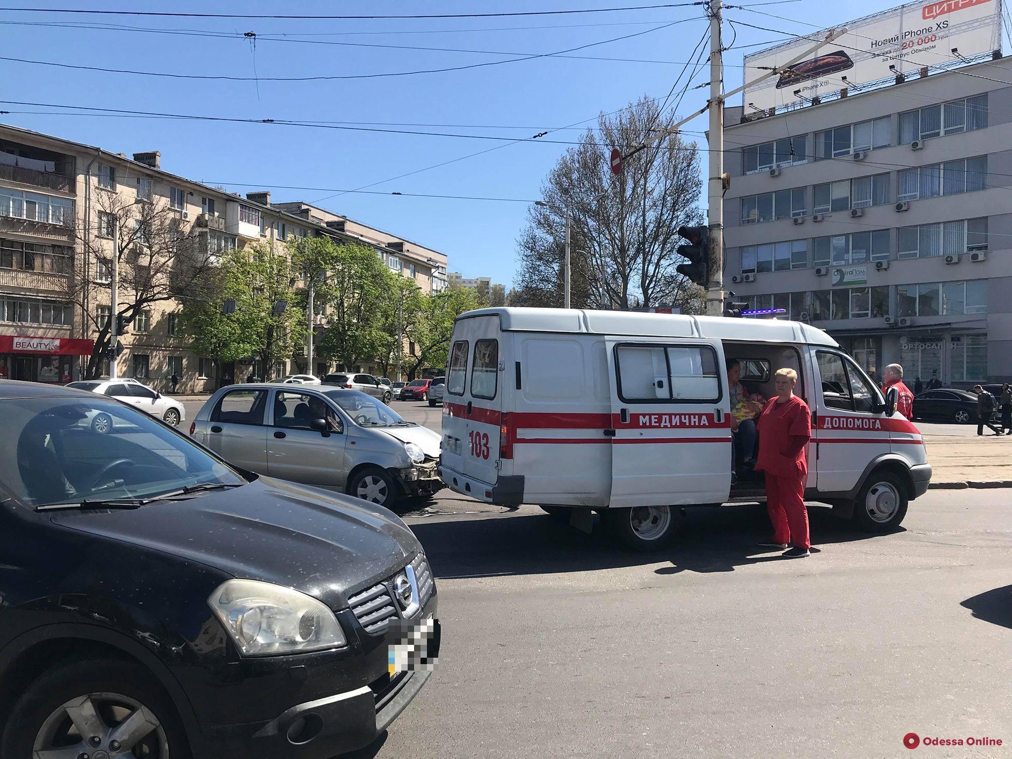 В Одессе столкнулись «скорая» и Daewoo