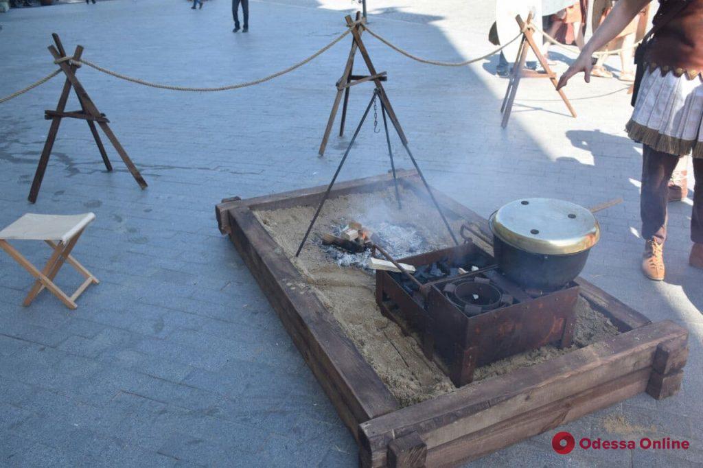На Дерибасовской поселились римские легионеры (фото)