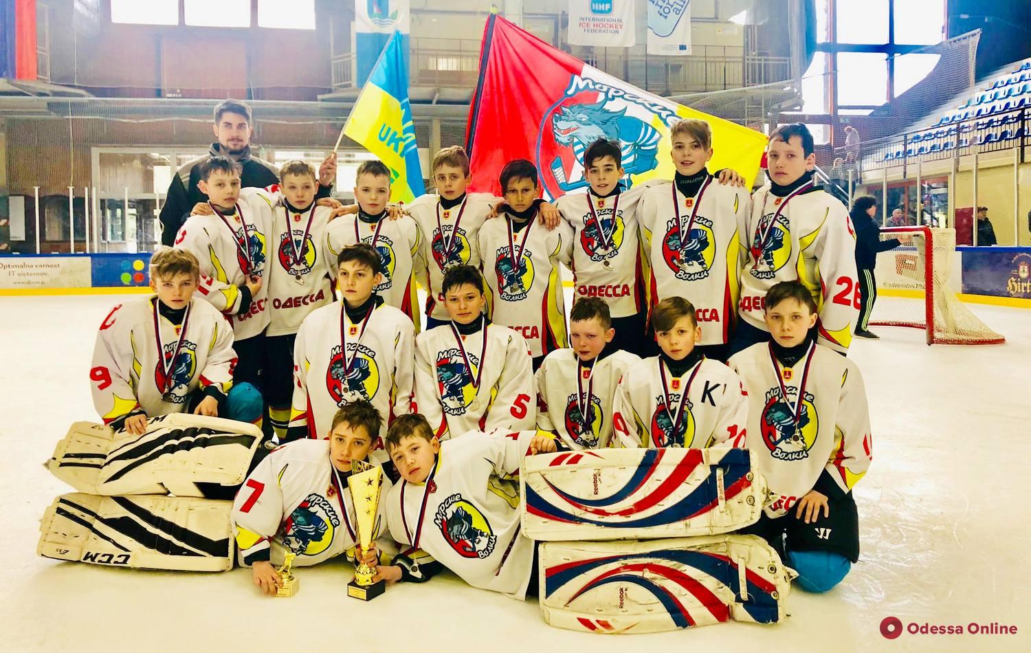 Хоккей: одесская команда стала призером международного турнира