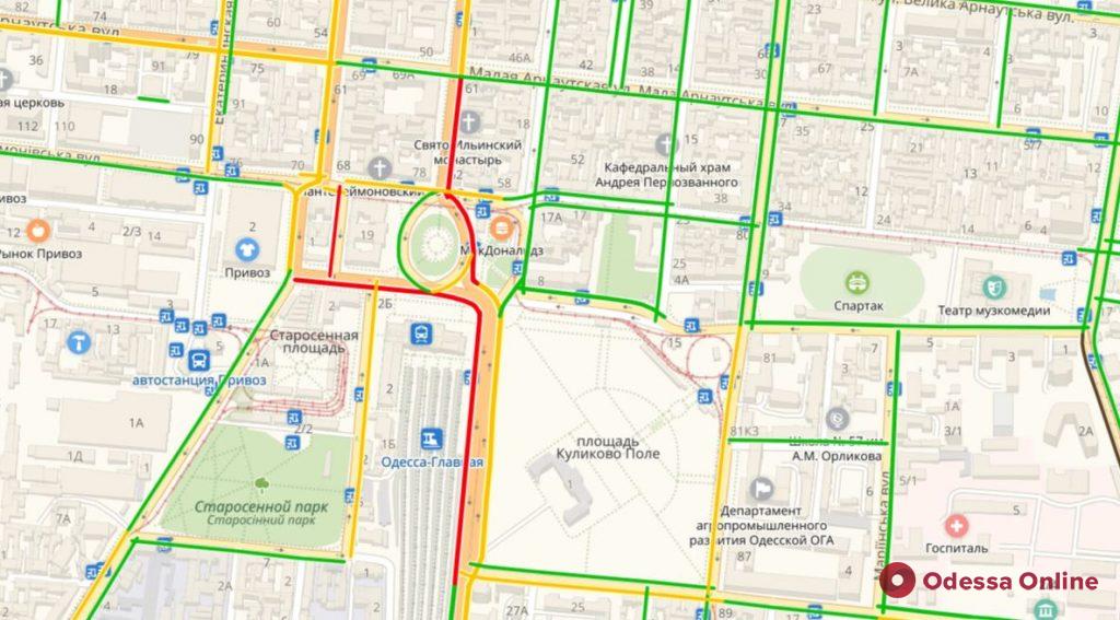 Дорожная обстановка в Одессе: пробки в центре и на Таирова