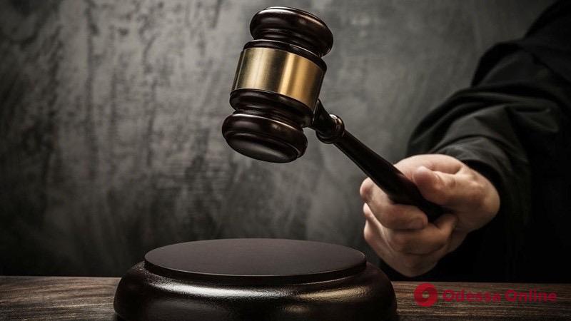 В Черноморске суд отправил бездомного убийцу за решетку