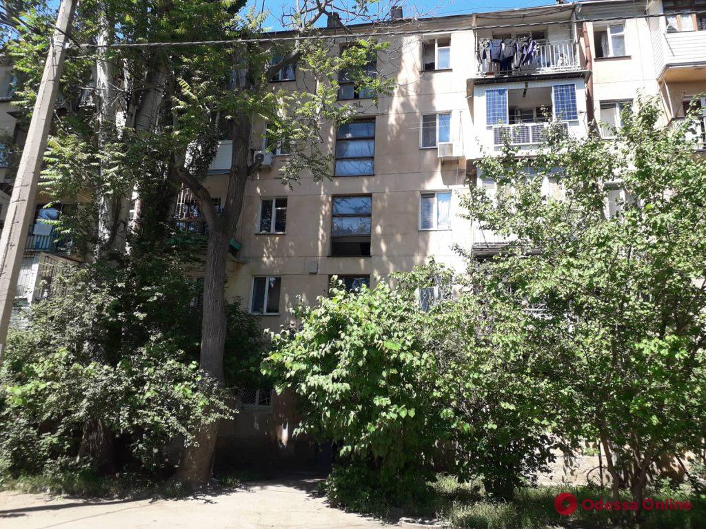 В пятиэтажке на поселке Котовского тушили пожар (фото)