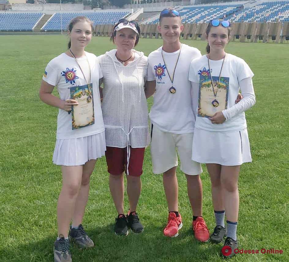 Стрельба из лука: одесситы успешно выступили на чемпионате Украины среди кадетов