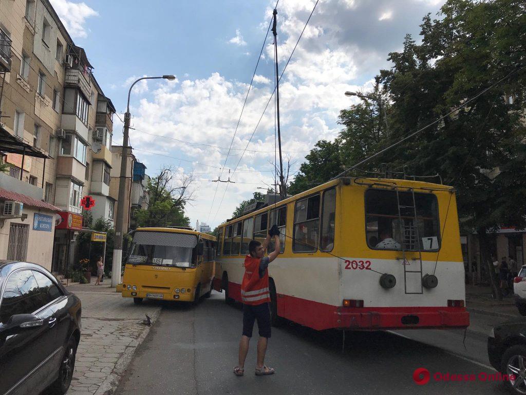 ДТП на Черняховского: четыре машины встали «паровозиком»