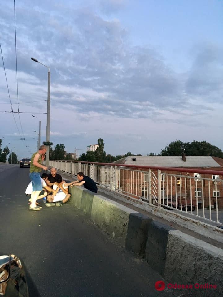 В Одессе мужчина пытался прыгнуть с Ивановского моста