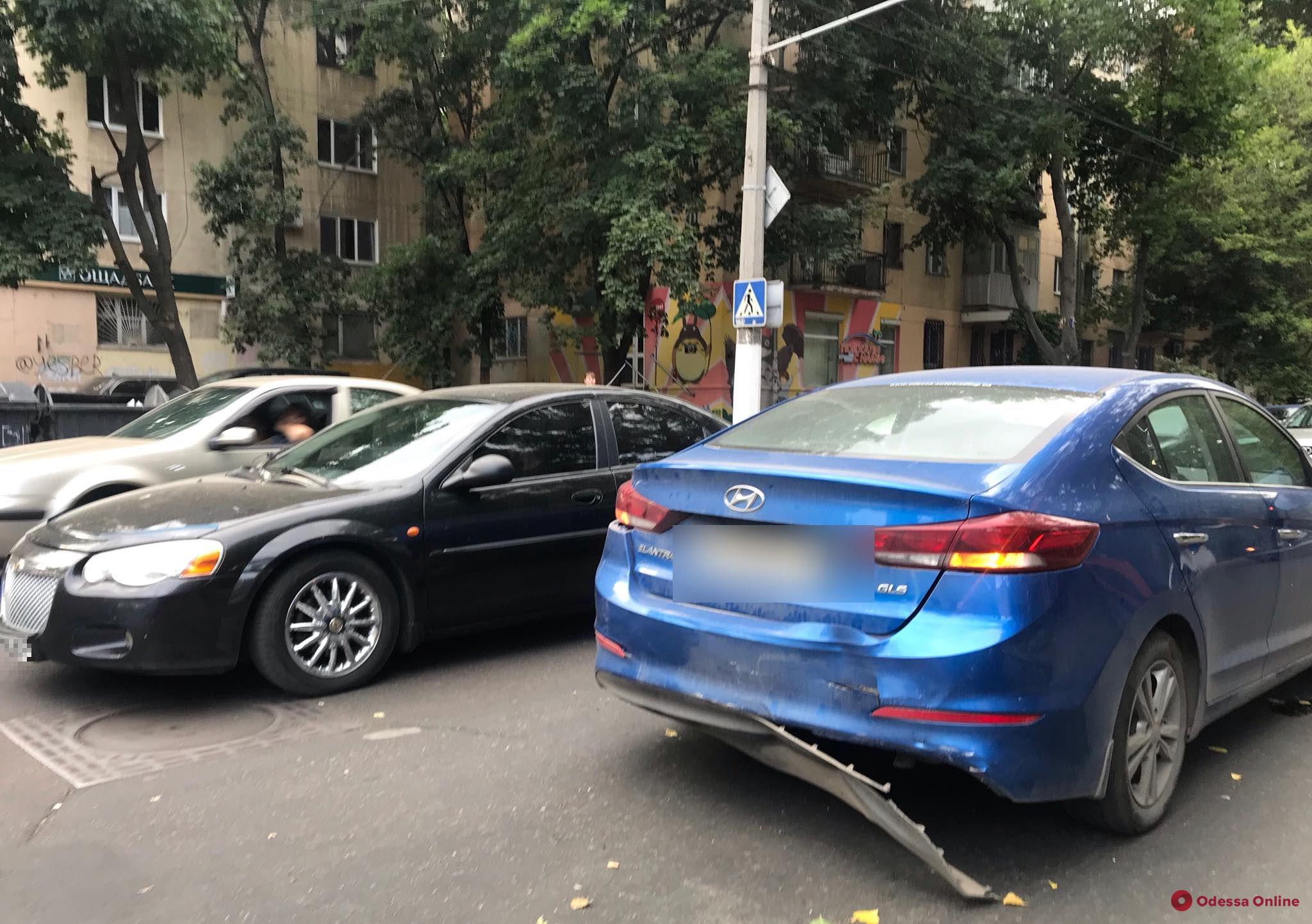 На Сегедской столкнулись BMW и Hyundai