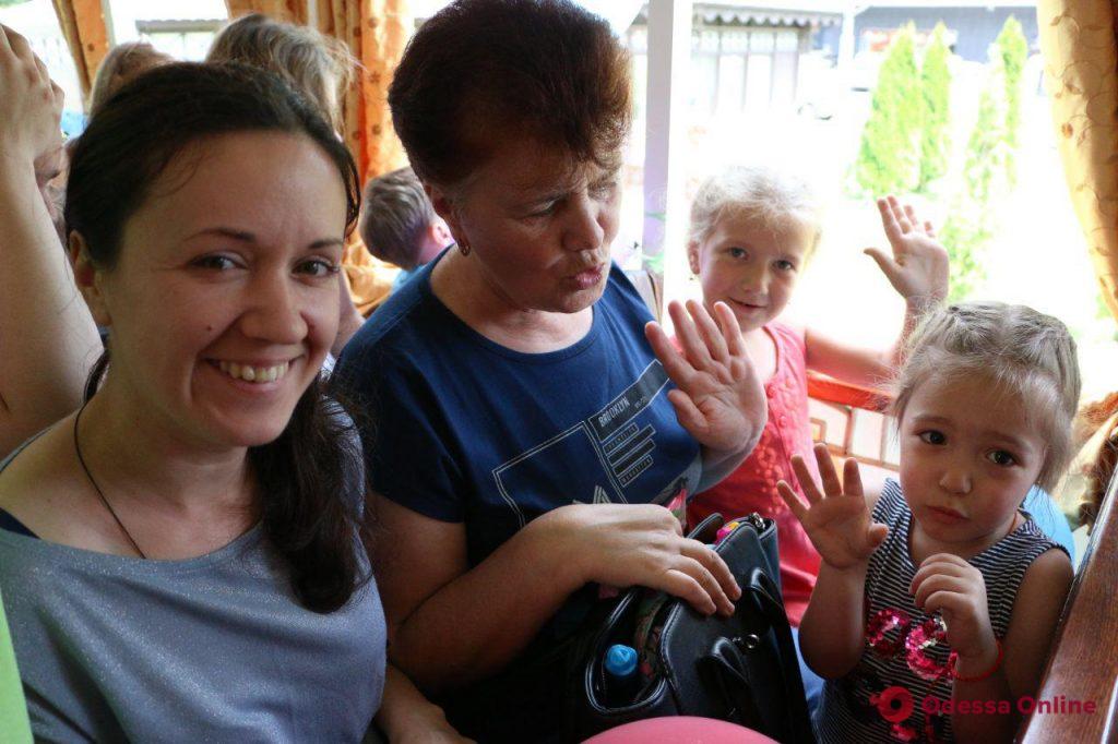 По Одессе ездит «трамвай счастья» (фото)