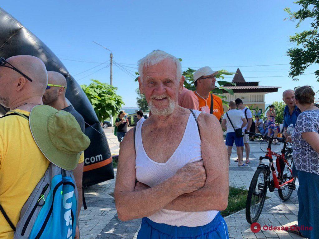 «Плавание — часть моей жизни», — 87-летний одессит принял участие в соревнованиях на открытой воде