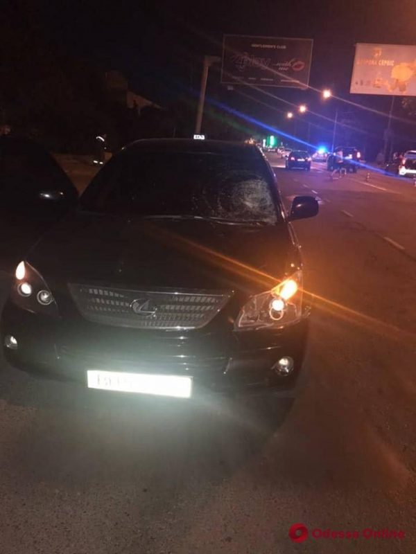 В Одессе Lexus сбил пешехода