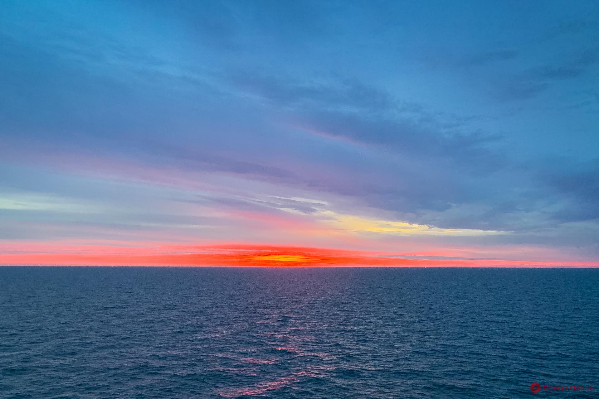 Мир глазами одессита: потрясающие рассветы над морем в Шотландии (фоторепортаж)
