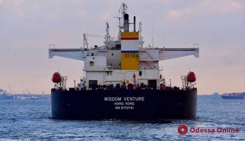 В Одесский порт доставили первую партию нефти из США