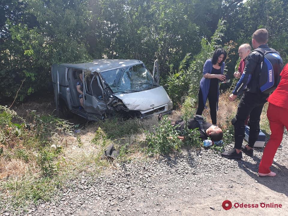 Авария на трассе Одесса-Рени: есть пострадавшие (фото) (обновлено)