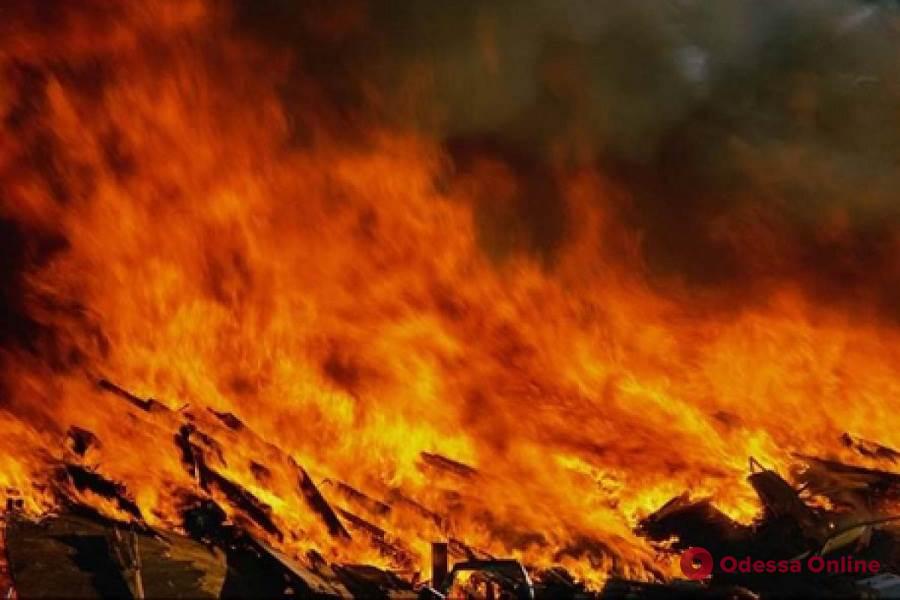В Одесской области тушили сарай — сгорело 300 килограммов сена