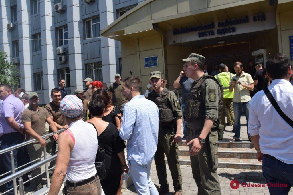 Одесса: из Киевской райадминистрации и новой мэрии эвакуируют людей