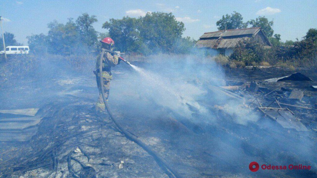 Под Одессой при пожаре погибла женщина